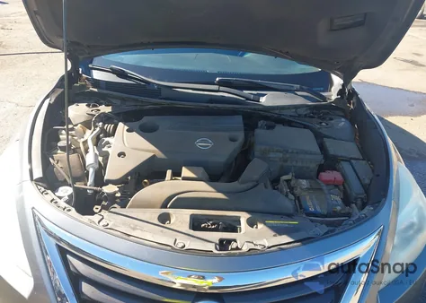 2015 Nissan Altima 2.5 S z USA, uszkodzony, nr VIN 1N4AL3AP7FN865087